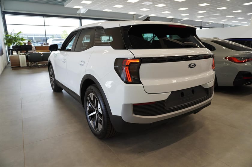 Bild 4 av Ford Explorer EV Extended Range RWD Rwd, Long Business Edition 286 hk 602km
