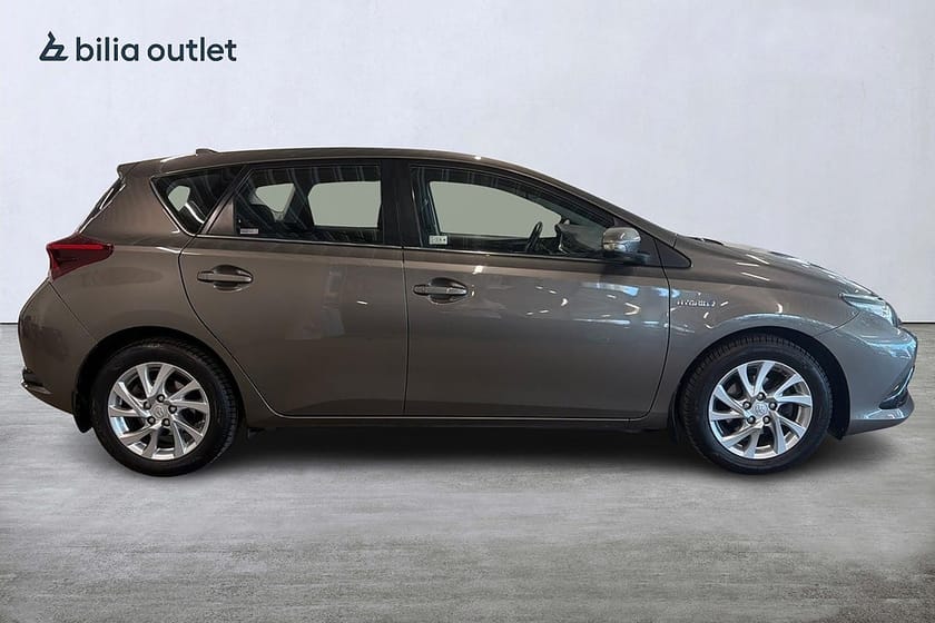 Bild 5 av Toyota Auris Hybrid e-CVT Active B-kamera Motorväme