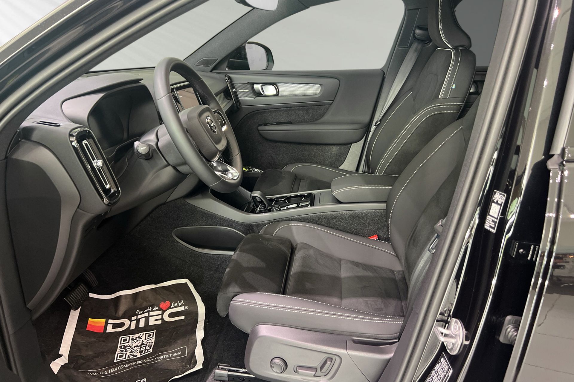 Volvo EX40 2026, bild 7/10