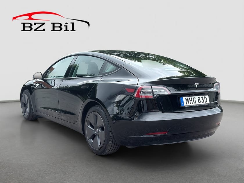 Bild 3 av Tesla Model 3 Long Range AWD Drag Pano Värmepump