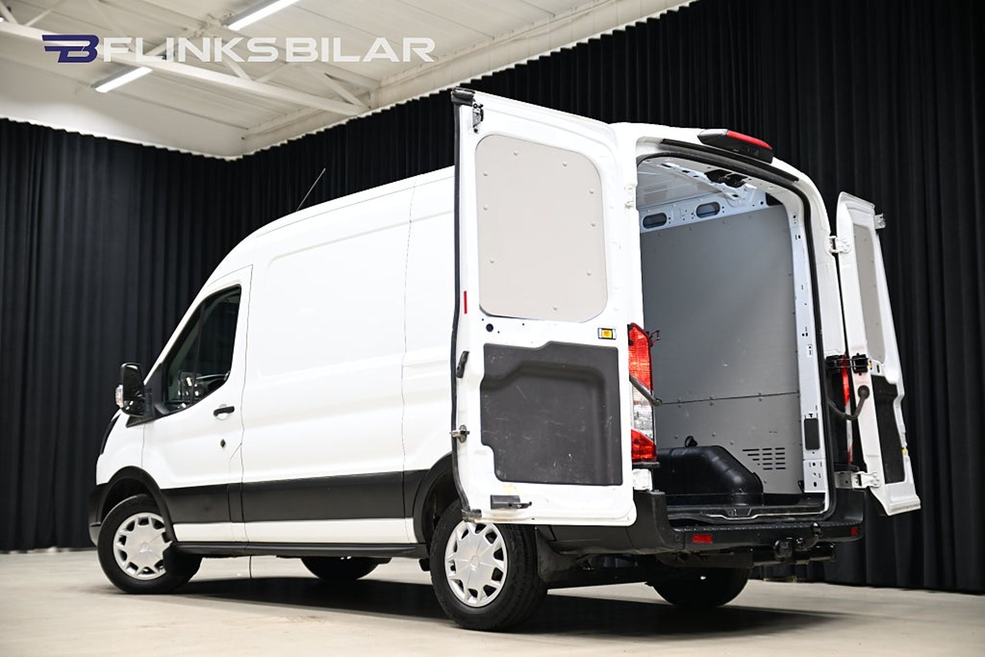 Ford Transit 350 170HK L3H2 Automat 2023, photo 7/10