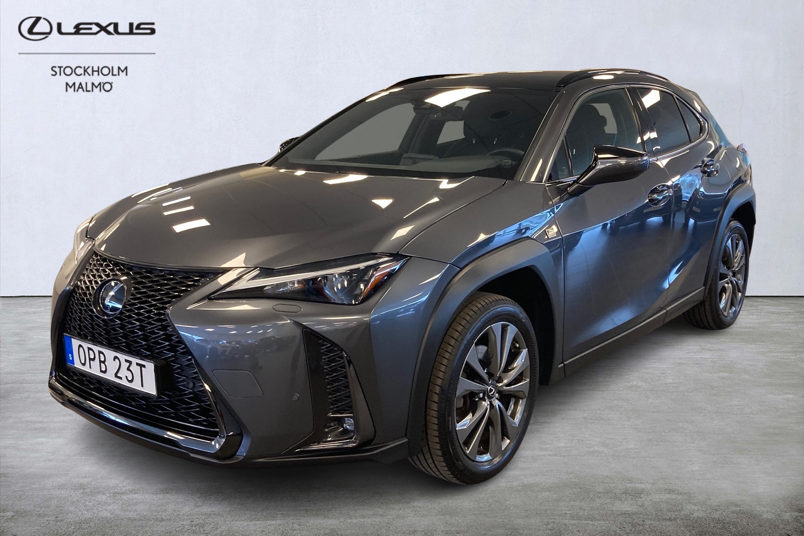 Lexus UX 184 л.с.