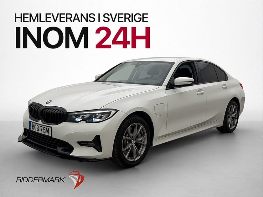 Bild 3 av BMW 330e Sedan Plug in hybrid Sport line 292hk Cockpt Navi Ambient
