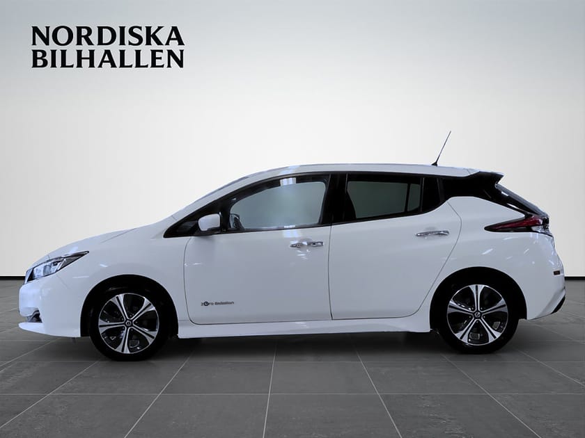 Bild 4 av Nissan Leaf Backkamera GPS P-sensorer Bluetooth