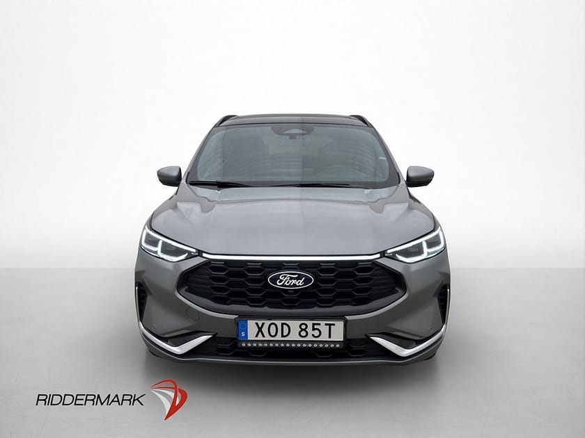 Bild 2 av Ford Kuga Plug-In Hybrid 243hk ST-Line X Pano B&O Drag 360°