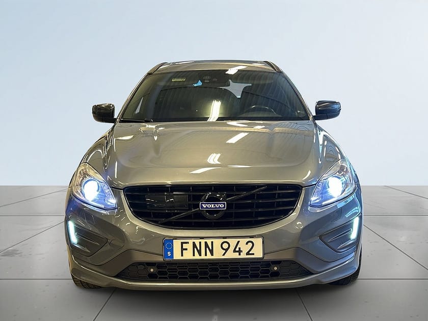 Bild 2 av Volvo XC60 D4 AWD Classic R-Design Drag/Kamera/Pano/MoK/SoV-Däck
