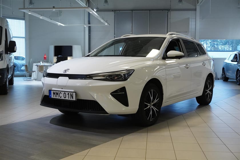 Bild 1 av MG 5 Long Range 61 kWh Luxury Apple CarPlay Kamera Fartpilot
