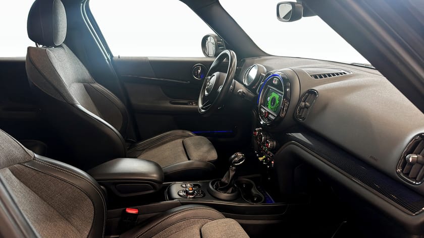 Bild 3 av MINI Countryman Cooper SE ALL4 224hk