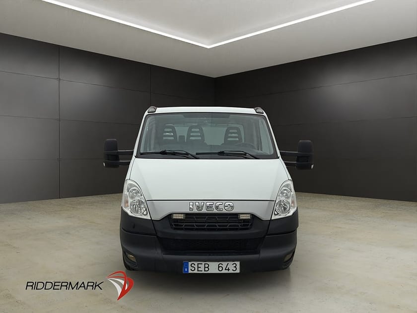 Bild 5 av Iveco Daily 35C14 NP Chassi Cab 3.0HPI FLAKBIL M-Värmare B-Kamera Moms Låga-mil
