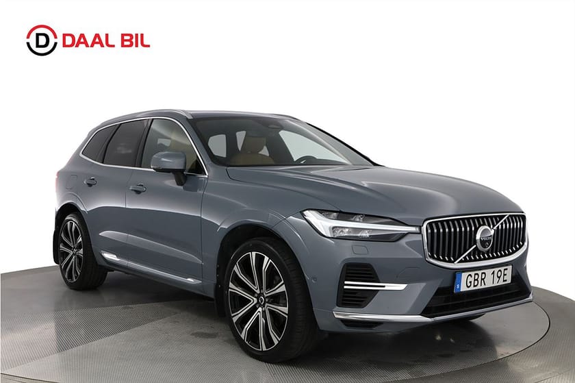 Bild 3 av Volvo XC60 RECHARGE T6 AWD 18,8kWh 350HK PLUS BRIGHT H/K® PANO 360
