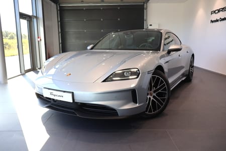 Porsche Taycan 4