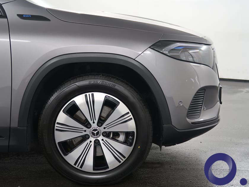 Bilde 2 av Mercedes-Benz EQA 300 4MATIC