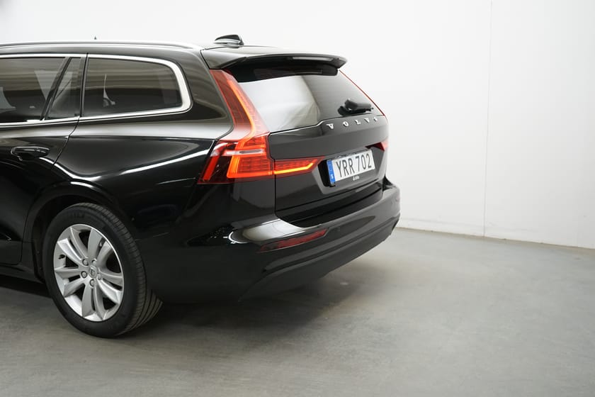 Bild 3 av Volvo V60 D3 Momentum Pro Edition, Förarstol elmanövrerad, Dragkrok