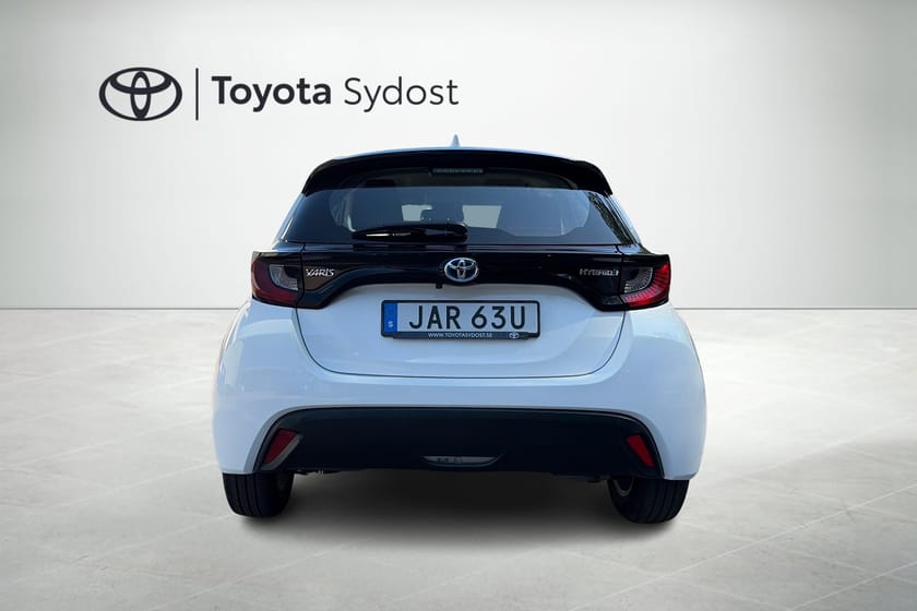 Bild 3 av Toyota Yaris Hybrid Active Backkamera, Rattvärme