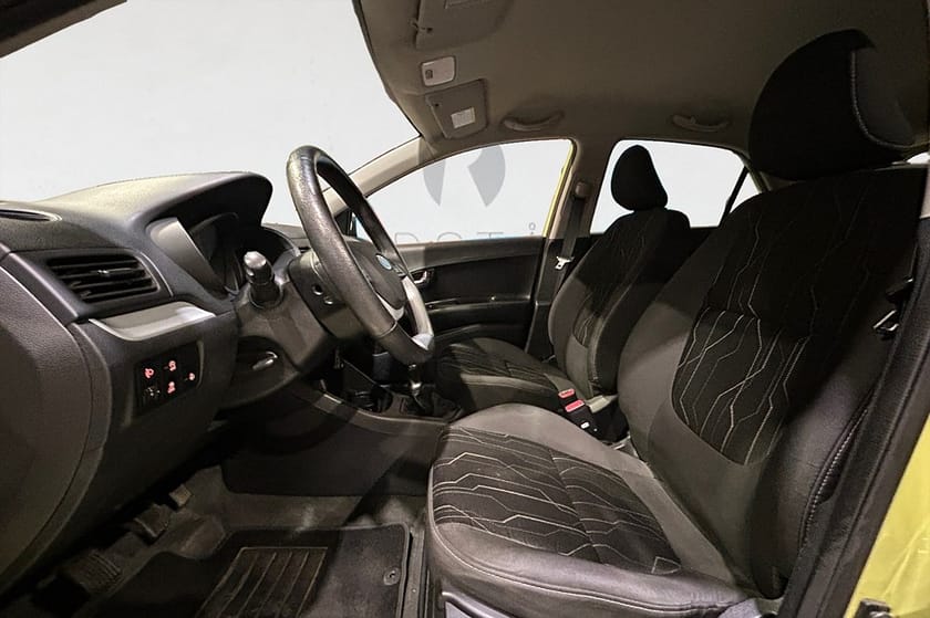 Bild 3 av Kia Picanto 1.2 CVVT 86 HK M&K NYSERV RATTVÄRME 360KR/ÅR 10000MIL