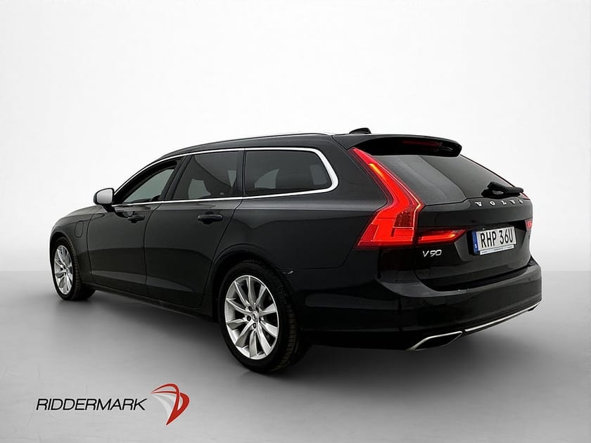 Bild 4 av Volvo V90 Recharge T8 AWD Momentum VOC Värmare Rattvärme