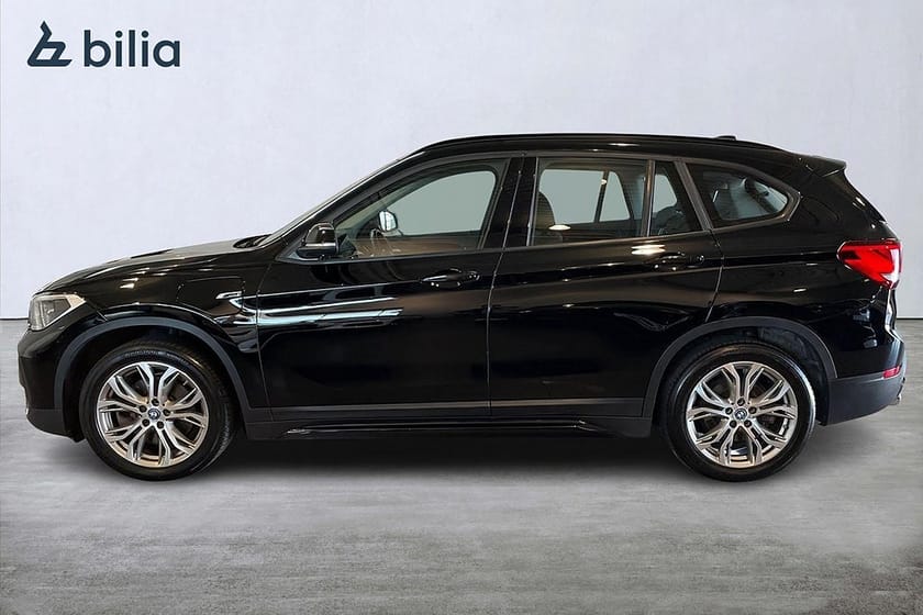 Bild 3 av BMW X1 xDrive25e | Sport Line | Navi | Head-Up | PDC bak