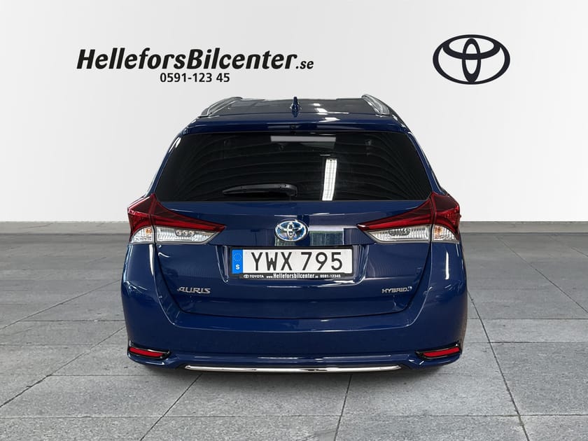 Bild 4 av Toyota Auris Touring Sports Hybrid TS 136hk Intense Motov Vhjul