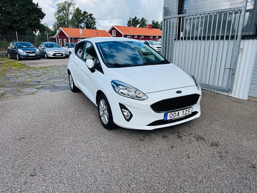 Bild 1 av Ford Fiesta 1.0 ECOBOOST 5-D TREND / CARPLAY / 7200Mil