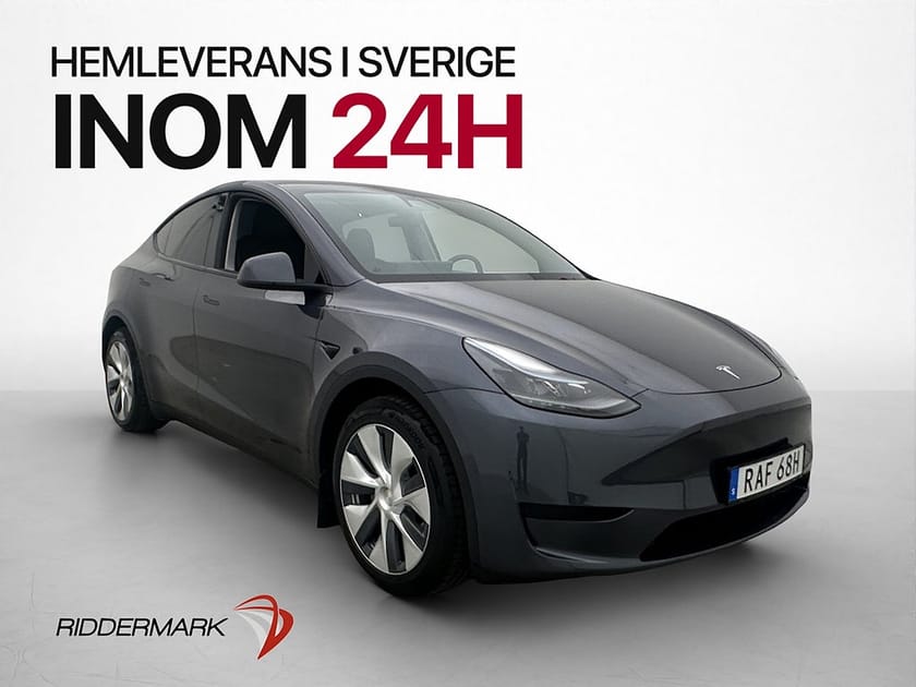 Bild 1 av Tesla Model Y Standard Range RWD Svensksåld Panorama Drag