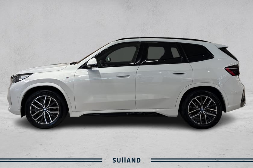 Bilde 2 av BMW iX1 xDrive30 | M-sport | Krok | Velholdt | H&K