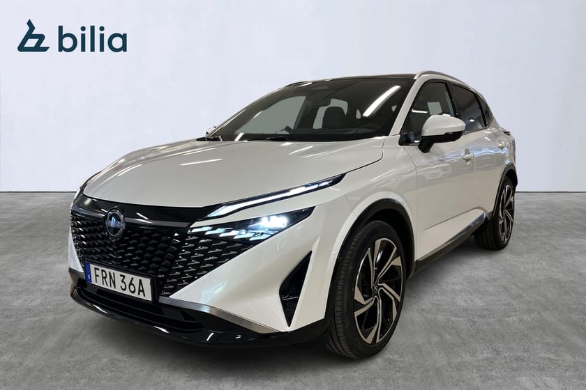 Bild 1 av Nissan Qashqai Tekna+/Head-up/Panorama/s&v-däck/Bose/360 backkamera