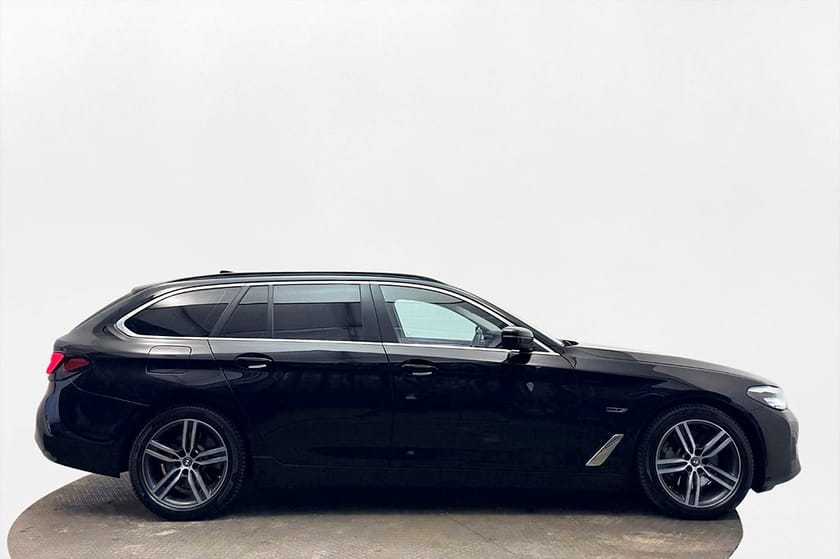 Bild 5 av BMW 530e xDrive Touring Drag Läder Sportstolar Live Cockpit Pro 292hk