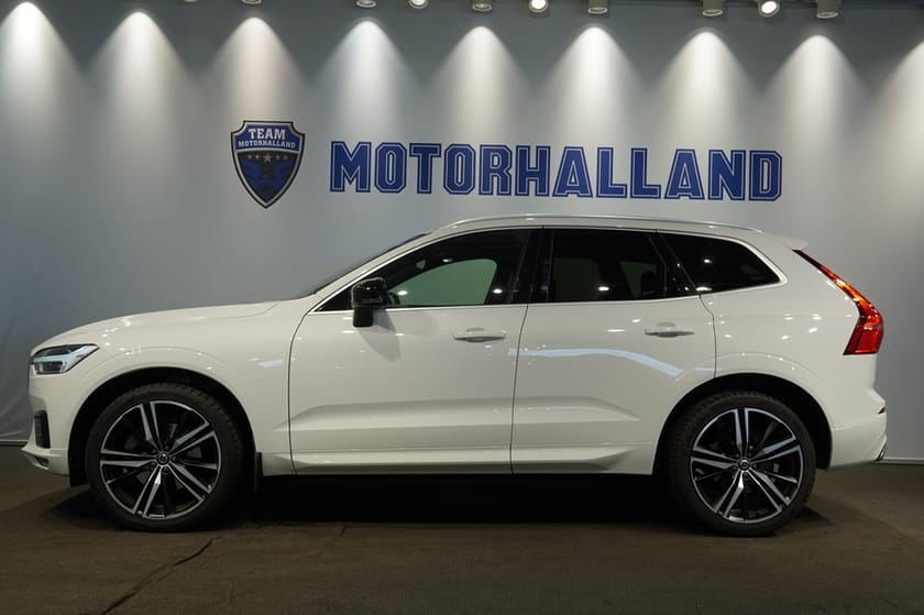 Bild 1 av Volvo XC60 T5 AWD R-Design.PANO/HUD/21"/BLIS/Tekikpaket PRO M