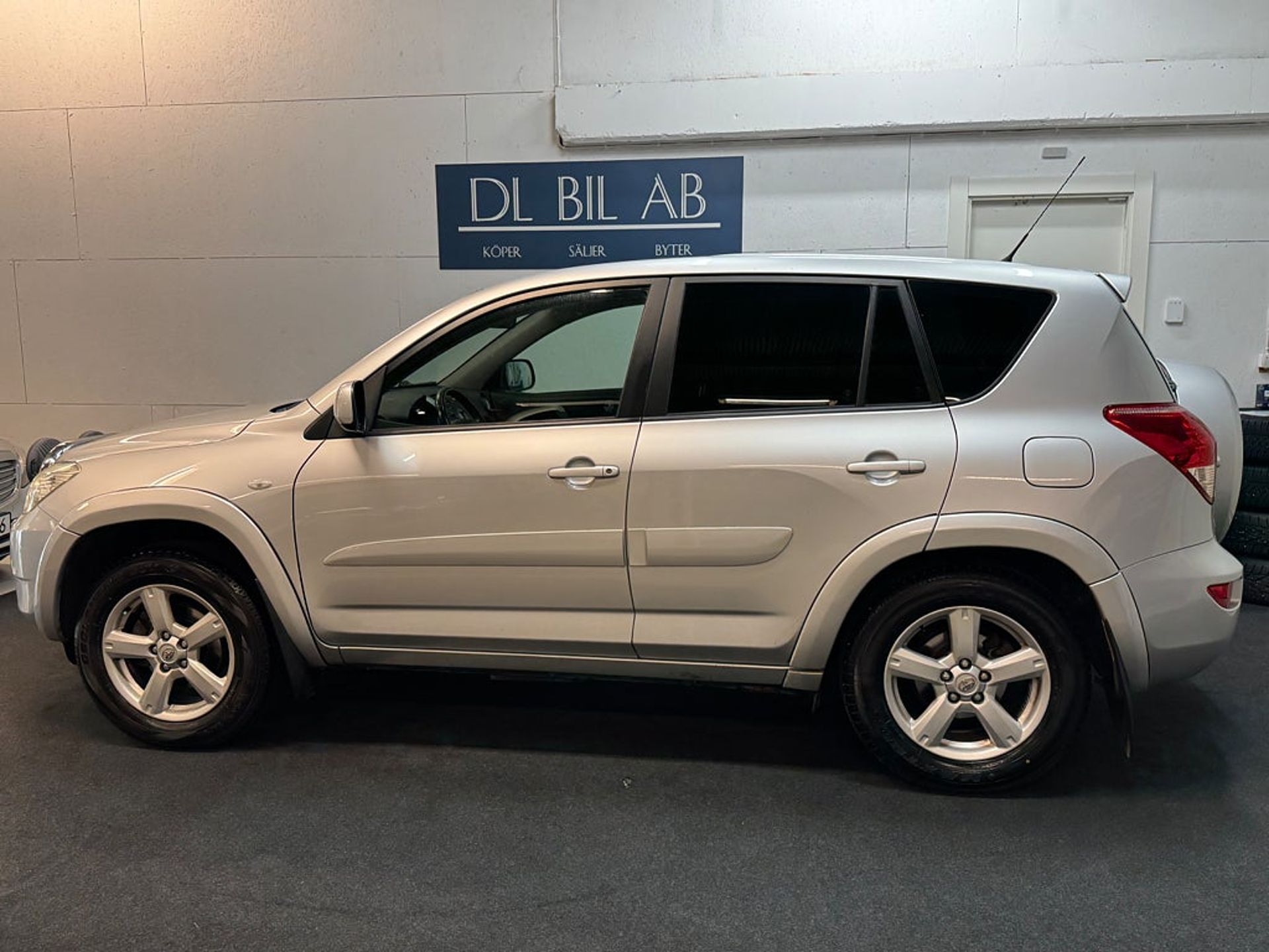 Toyota RAV4 2.0 152hk VVT-i 4x4 2006, bild 7/10