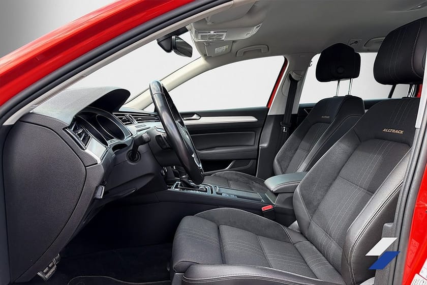Bild 5 av Volkswagen Passat Alltrack 2.0 TDI 4Motion Värmare Kamera Drag SoV-däck