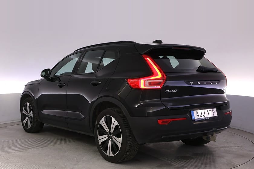 Bild 4 av Volvo XC40 Recharge Plus Kamera BLIS Elstol Navi Drag
