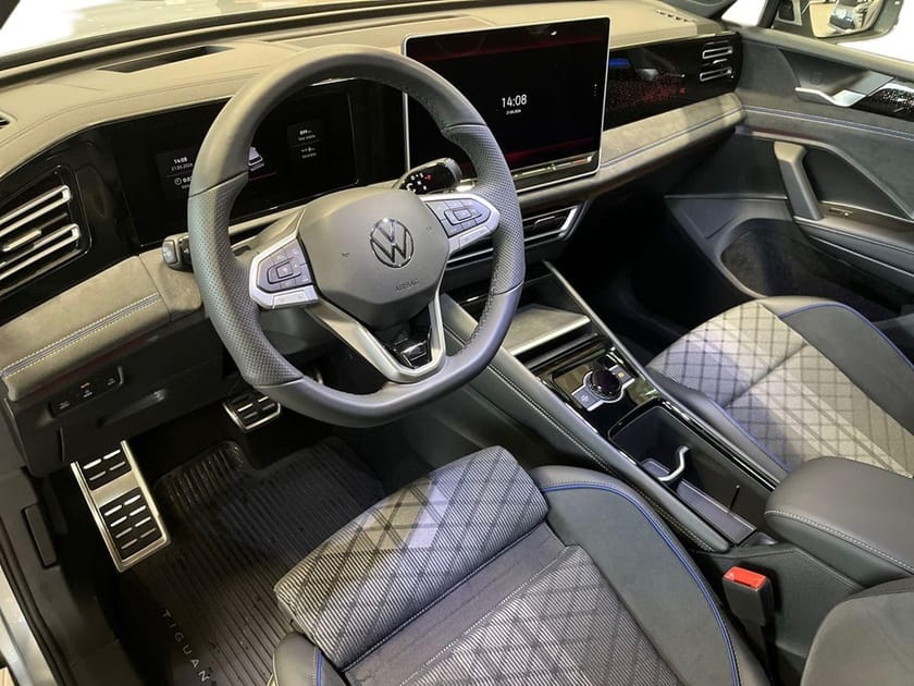 Bild 4 av Volkswagen Tiguan eHybrid R-LINE 1.5 12 MIL 272 HK DSG