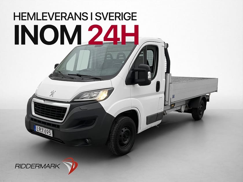 Bild 3 av Peugeot Boxer Chassi Cab FLAKBIL Ny-Kamrem Värmare 3-Sits Dragkrok Moms