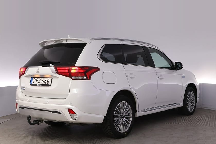 Bild 5 av Mitsubishi Outlander PHEV AWD Business X Läder 360 Drag