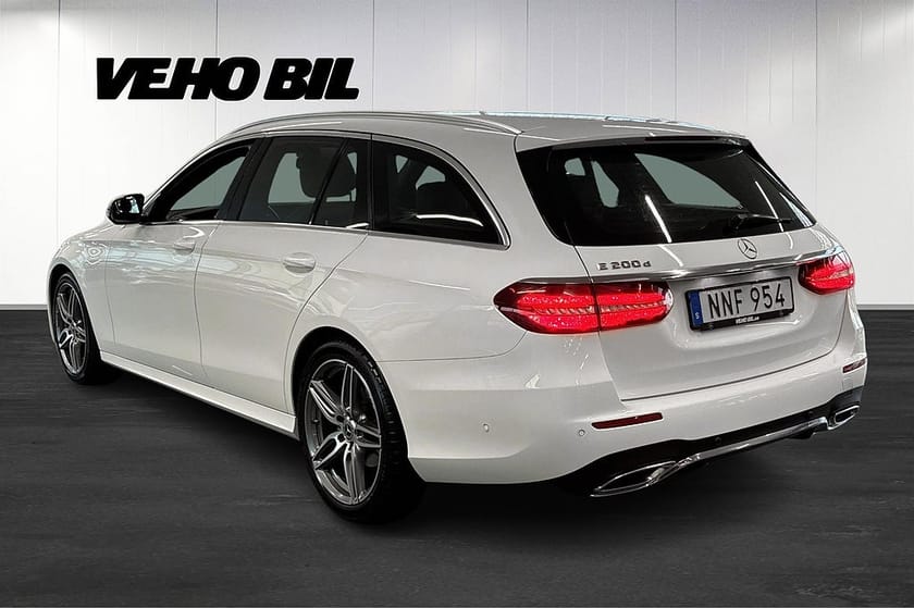Bild 4 av Mercedes-Benz E 200 T d AMG Line Panorama Navi Kamera Panelbelysning