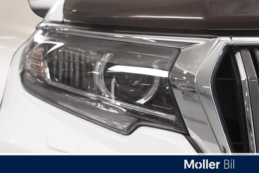 Bilde 3 av Toyota Land Cruiser 5-dørs 2,8 D-4D GX aut