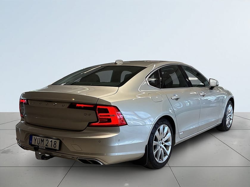 Bild 5 av Volvo S90 D4 Momentum Advanced Edition Mvärm Drag Rattvärme S&V
