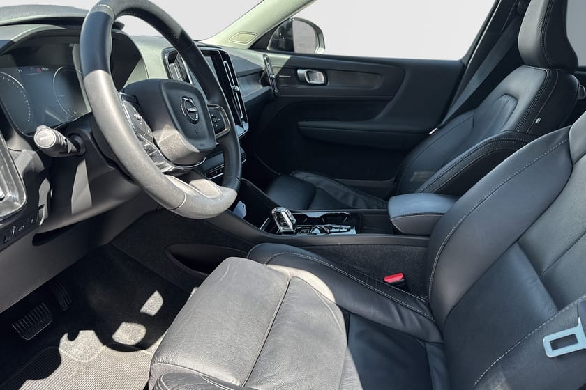 Bild 4 av Volvo XC40 Recharge T5 Plus Dark