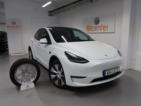 Tesla Model Y Long Range AWD V-Däck ingår Drag-Navi-Kamera-Pano-Skinn