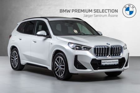 BMW iX1 xDrive30 Glasstak-Krok-Skinn-Adaptiv Cruise-Harman/Kardon