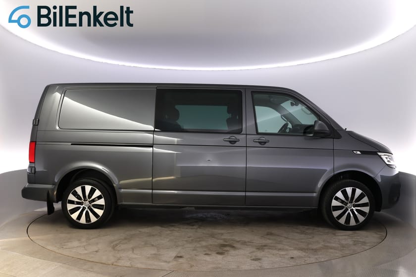 Bild 2 av Volkswagen Transporter Kombi 150 TDI DSG Cockpit Drag