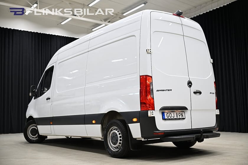 Bild 4 av Mercedes-Benz Sprinter 211 CDI FWD Panel Van 9G 114HK Automat|Inredd|Drag|Värmare|Backkamera