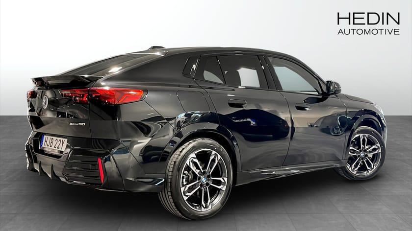 Bild 2 av BMW iX2 xDrive30 M Sport / Drag / Rattvärme