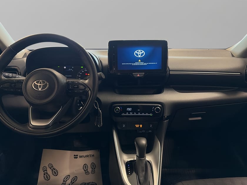 Bild 3 av Toyota Yaris Hybrid 115 1,5 115hk ACTIVE KOMFORTPAKET VINTERHJUL