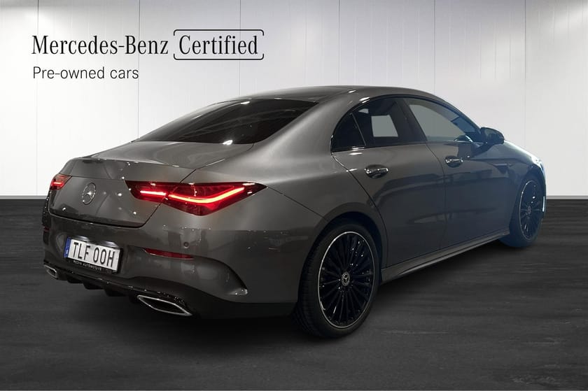 Bild 4 av Mercedes-Benz CLA 200 COUPÉ 360° / AMG / Burmester