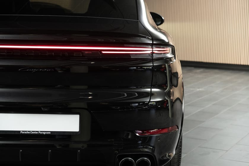 Bilde 4 av Porsche Cayenne E-Hybrid Coupé Krok/BOSE/HUD/22"/18-veis/Sports-eksos/ACC/+++
