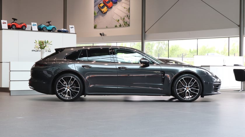 Bild 3 av Porsche Panamera 4 E-Hybrid Sport Turismo 
