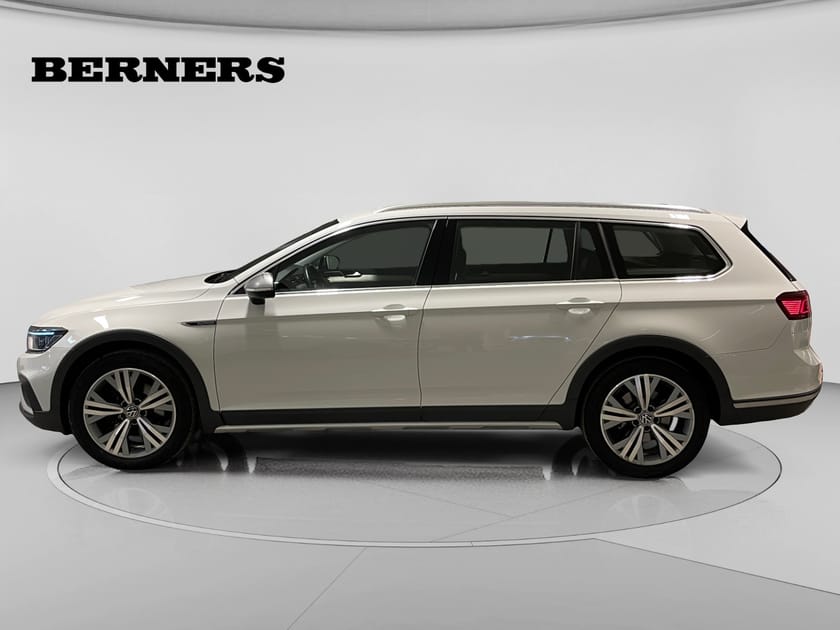 Bild 2 av Volkswagen Passat Alltrack Tdi 4-M DSG / Drag / Navi / Cockpit