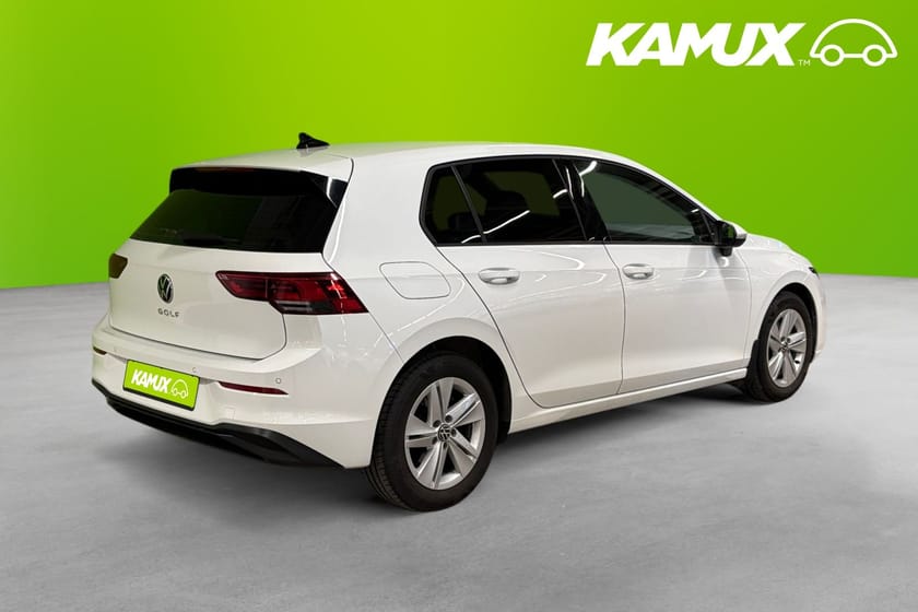 Bild 4 av Volkswagen Golf 1.0 TSI Base 110hk Värmare Kamera Cockpit