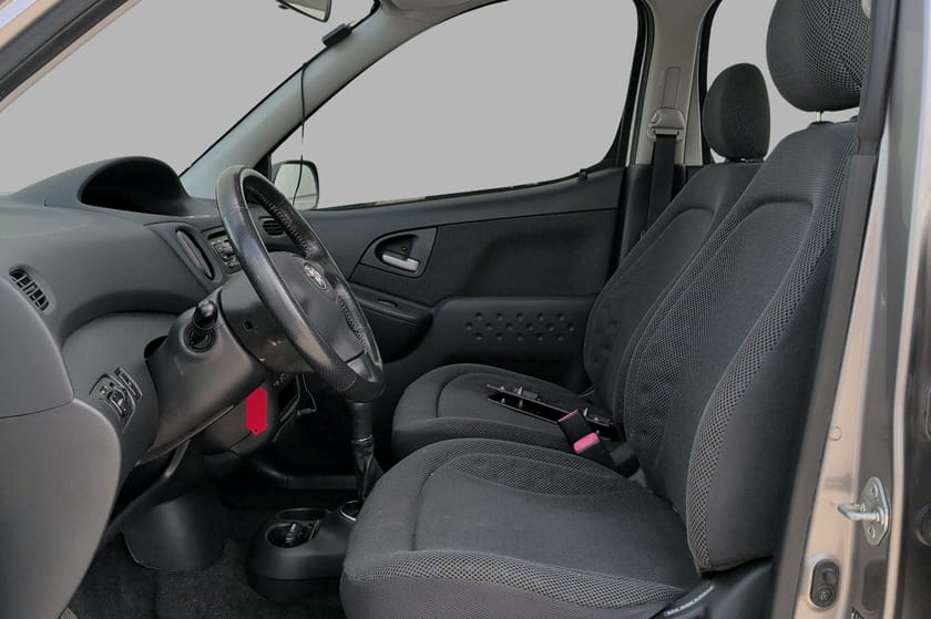 Bilde 5 av Toyota Yaris Verso Billigbil - EU ok til 02.10.2026